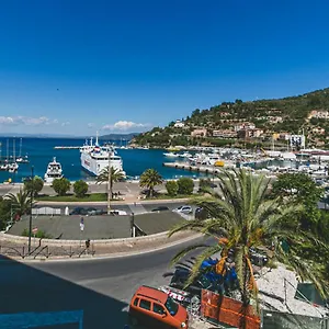 https://hotel-alfiero.it-tuscanyhotel.com
